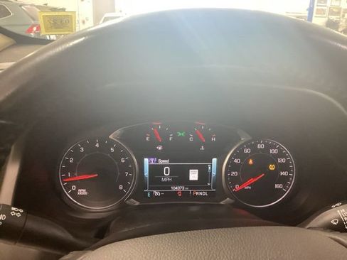 Used 2018 GMC Acadia SLT w/ LPO, Protection Package AWD/4WD image 8