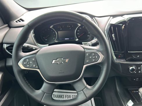 Used 2023 Chevrolet Traverse RS AWD/4WD image 10