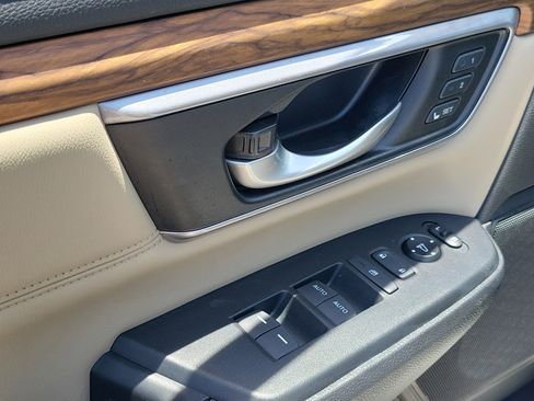 Used 2017 Honda CR-V Touring image 24
