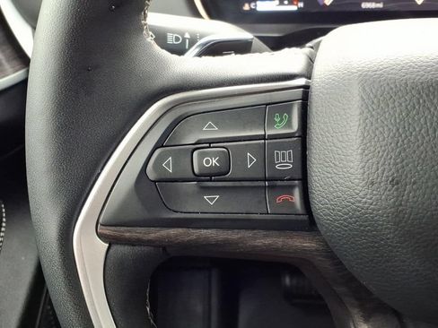 Used 2025 Jeep Grand Cherokee L Limited AWD/4WD image 18