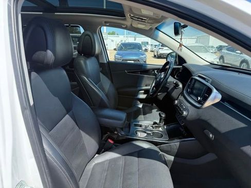 Used 2016 Kia Sorento SX FWD image 23
