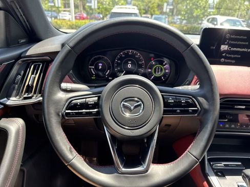 Certified 2025 MAZDA CX-70 Plug-In Hybrid w/ Premium Plus AWD/4WD image 48