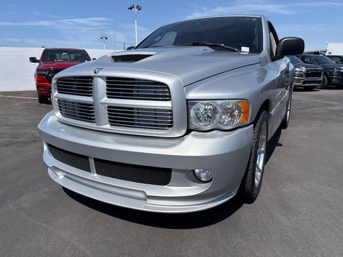 Used 2004 Dodge Ram 1500 Truck 2WD Regular Cab image 2