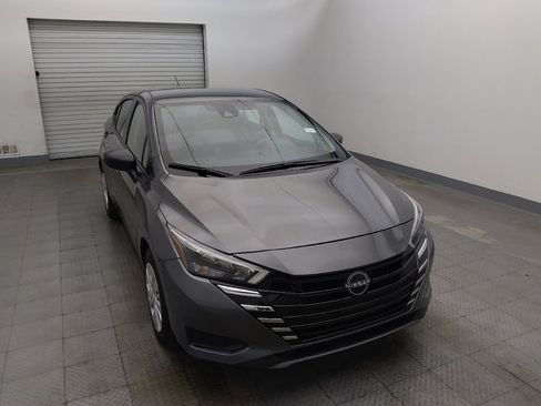 Used 2025 Nissan Versa S FWD image 14