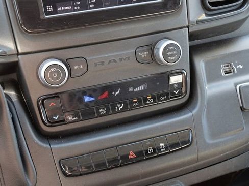 Used 2023 RAM ProMaster 2500 image 18