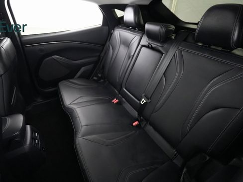 Used 2024 Ford Mustang Mach-E Premium image 10