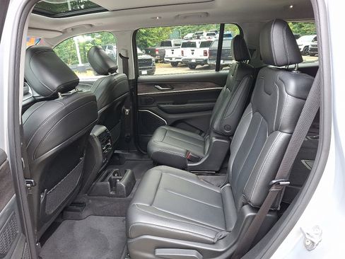 Certified 2021 Jeep Grand Cherokee L Limited w/ Trailer Tow Group (B) image 11