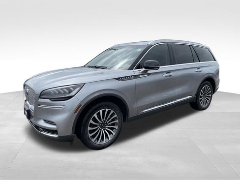 Used 2023 Lincoln Aviator Reserve AWD/4WD image 5