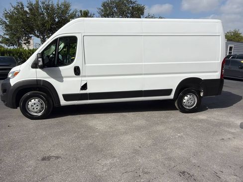 Used 2023 RAM ProMaster 3500 FWD image 2