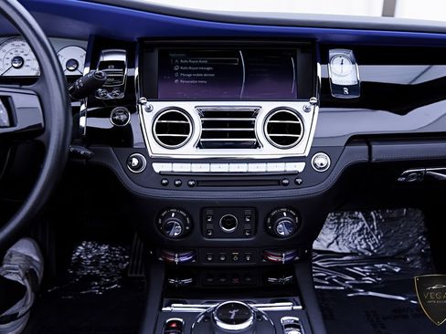 Used 2019 Rolls-Royce Dawn RWD image 83