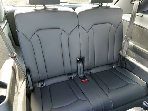New 2026 Audi Q7 3.0T Premium Plus image 12