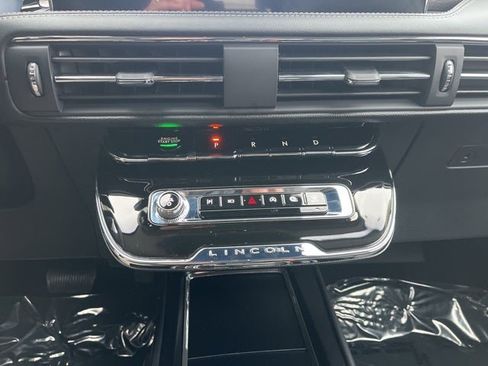 Used 2025 Lincoln Corsair Reserve w/ Towing Package image 36