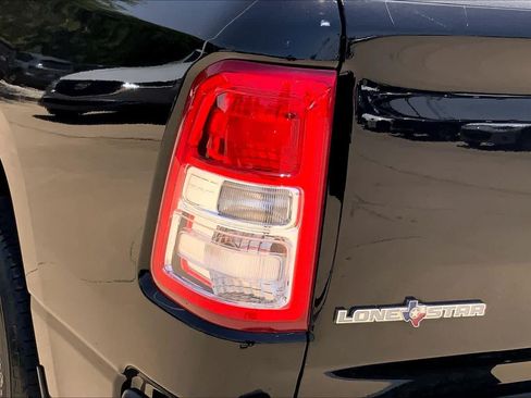 Used 2019 RAM 1500 Big Horn RWD image 27