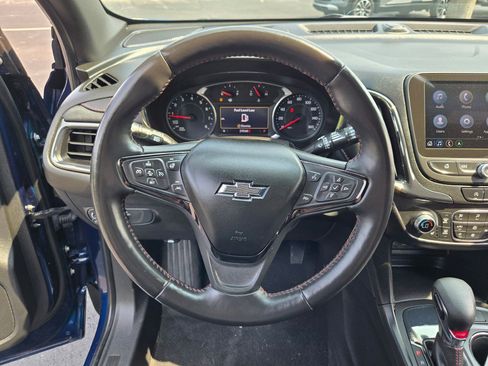 Used 2022 Chevrolet Equinox RS w/ Infotainment Package image 32