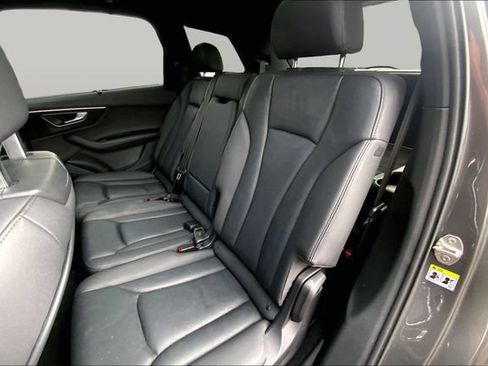 Used 2023 Audi Q7 2.0T Premium Plus AWD/4WD image 18