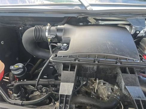 Used 2018 Mercedes-Benz Sprinter 2500 image 12
