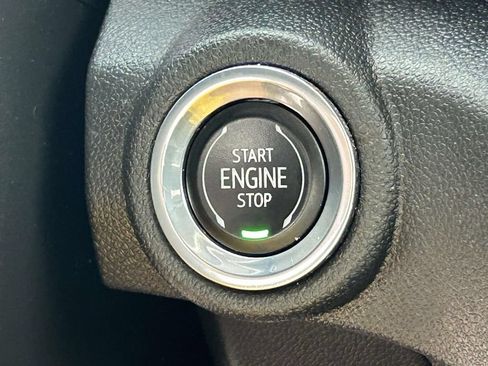 Used 2022 Chevrolet TrailBlazer LT FWD image 32
