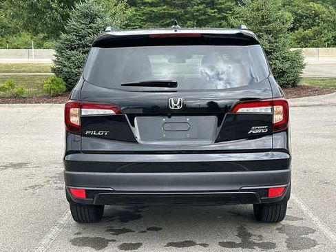 Used 2022 Honda Pilot Sport image 4