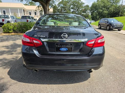 Used 2017 Nissan Altima 2.5 S w/ Power Driver Seat Package FWD image 3