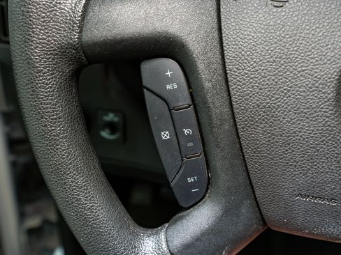 Used 2023 Chevrolet Express 2500 w/ Driver Convenience Package image 24