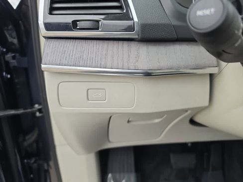 Used 2023 Volvo XC90 B6 Plus w/ Protection Package Premier image 22