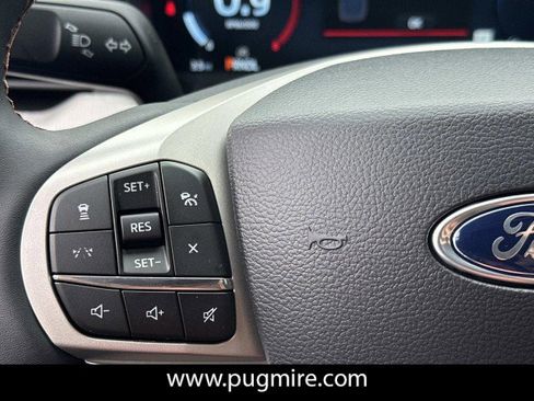 New 2026 Ford Explorer Active RWD image 24