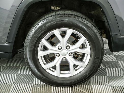 Used 2022 Jeep Grand Cherokee Limited RWD image 39