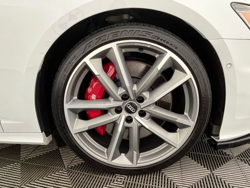 Used 2020 Audi S6 Premium Plus w/ S Sport Package AWD/4WD image 17