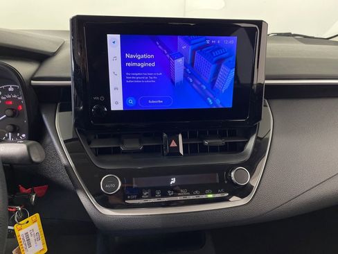 Used 2023 Toyota Corolla LE image 26