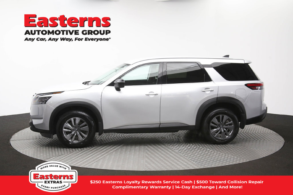Used 2023 Nissan Pathfinder S AWD/4WD image 59