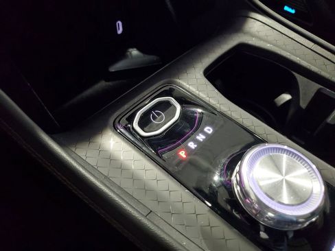 Used 2024 Jeep Wagoneer Launch Edition AWD/4WD image 34