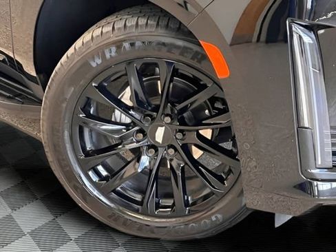 Used 2022 Cadillac Escalade Sport w/ LPO, ONYX Package image 45