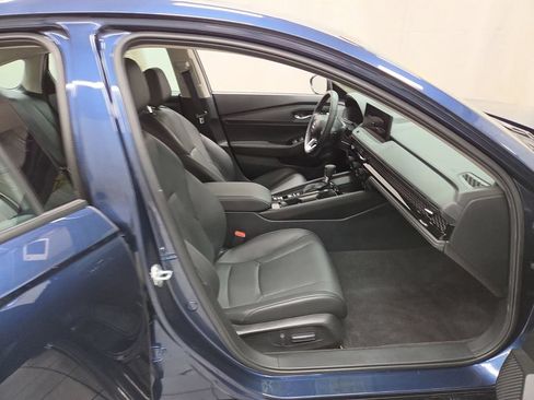 Used 2024 Honda Accord Touring image 10