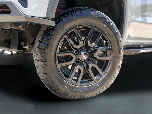 Used 2024 GMC Sierra 1500 Elevation RWD image 4