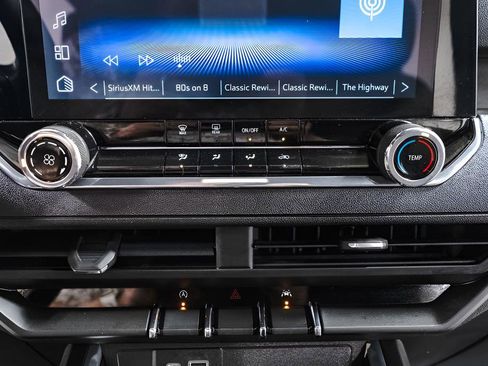 Used 2023 Chevrolet Colorado Trail Boss w/ LPO, Dark Essentials Package AWD/4WD image 14