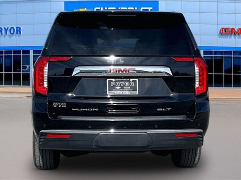 Used 2022 GMC Yukon XL SLT w/ SLT Premium Package image 6