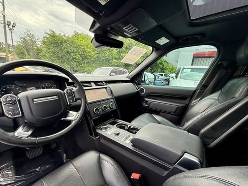 Used 2018 Land Rover Discovery SE AWD/4WD image 19