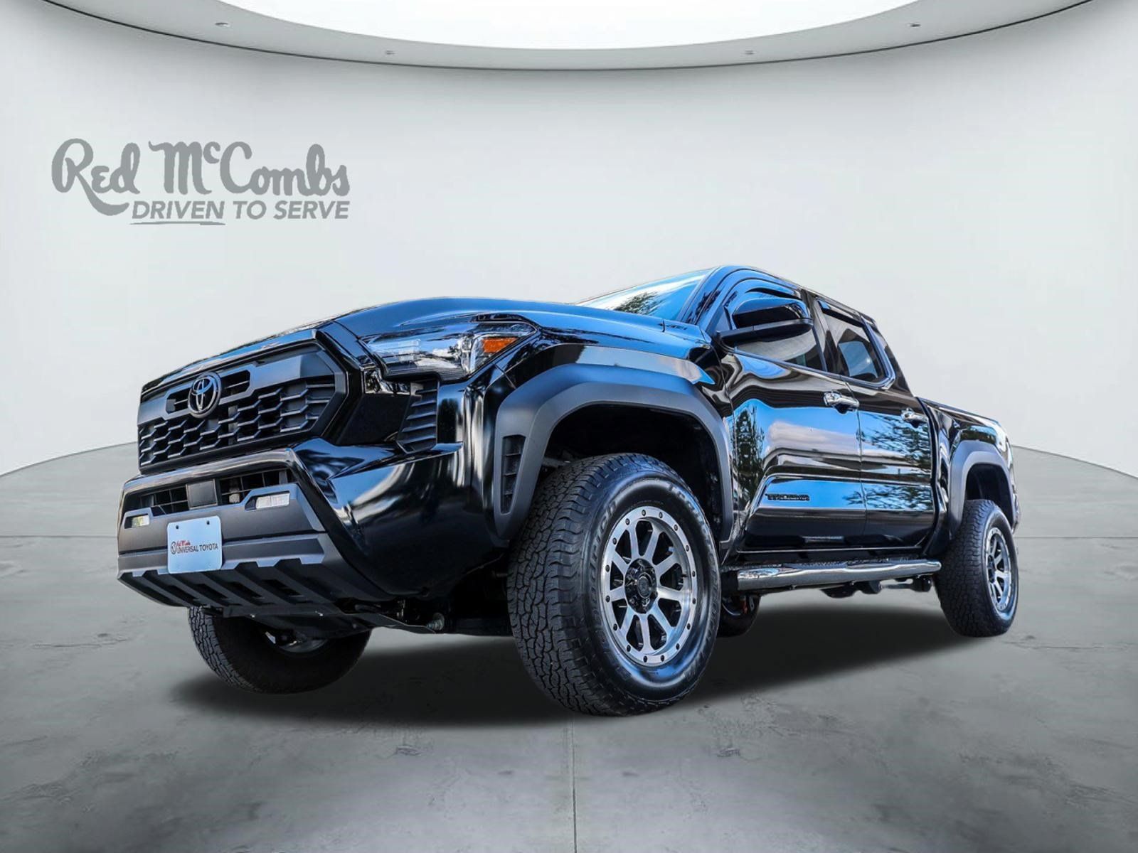Certified 2025 Toyota Tacoma TRD Off-Road AWD/4WD image 1