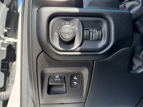 Used 2022 RAM 1500 Laramie image 31