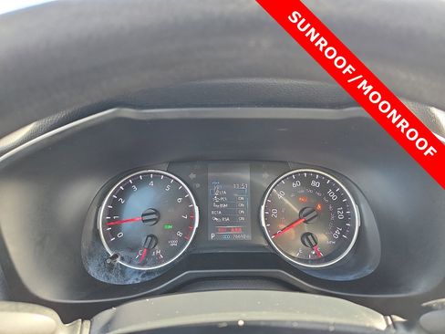 Used 2020 Toyota RAV4 XLE image 23