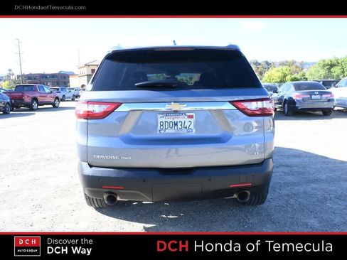 Used 2018 Chevrolet Traverse LT AWD/4WD image 6