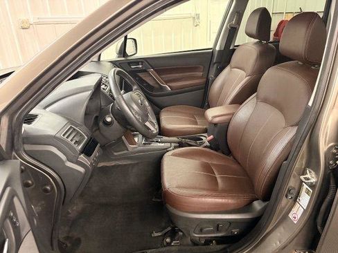 Used 2017 Subaru Forester 2.5i Touring image 5