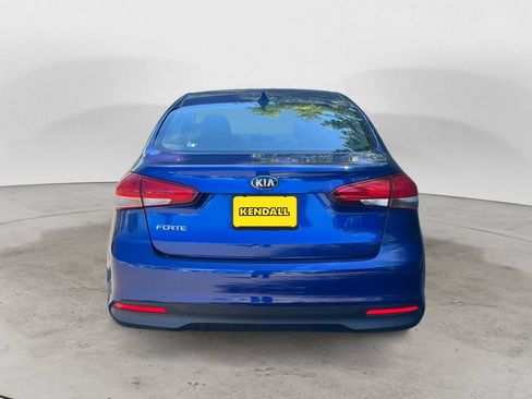 Used 2017 Kia Forte LX FWD image 4