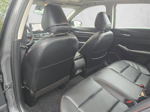 Used 2024 Nissan Altima 2.5 SR w/ SR Premium Package image 13