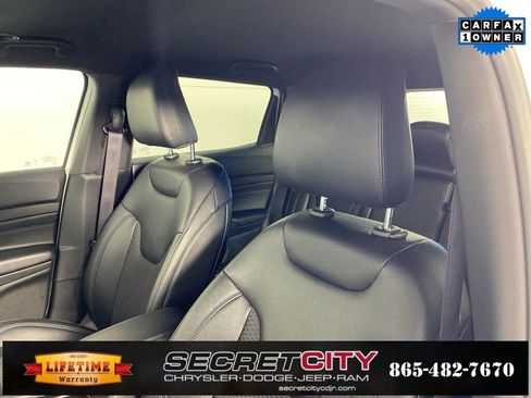 Used 2025 Jeep Compass Latitude w/ Altitude Special Edition image 10