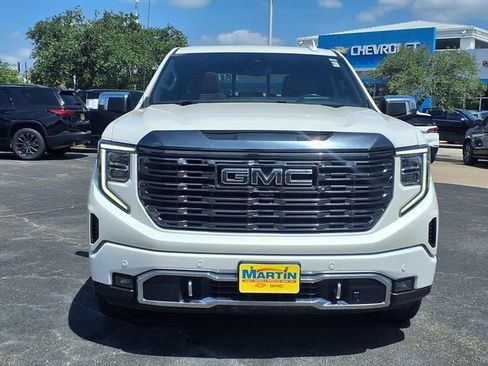 Used 2024 GMC Sierra 1500 Denali Ultimate AWD/4WD image 3