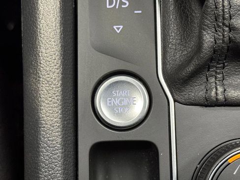 Used 2019 Volkswagen Atlas SEL Premium image 23