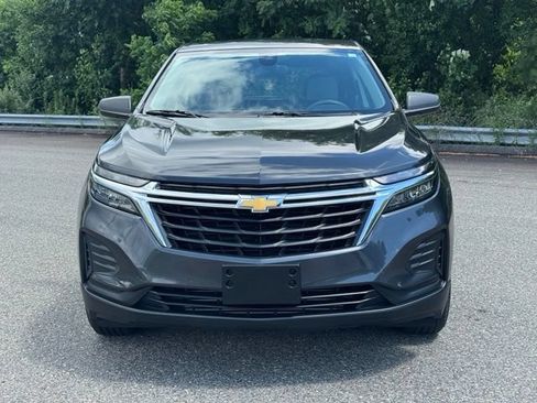 Used 2022 Chevrolet Equinox LS w/ LPO, Floor Liner Package FWD image 2