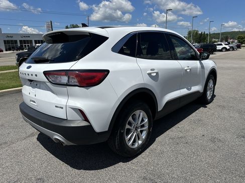 Used 2022 Ford Escape SE w/ Convenience Package AWD/4WD image 14