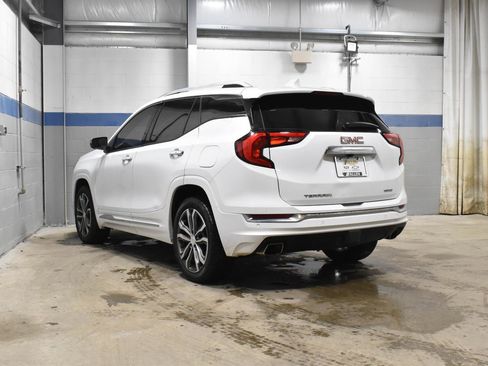 Used 2020 GMC Terrain Denali w/ Denali Premium Package image 25